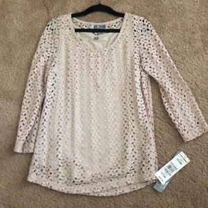 NWT -beautiful top